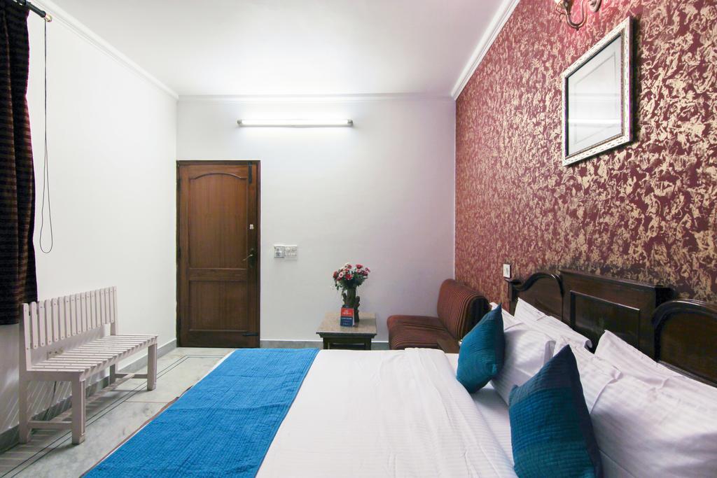 Hotel Rahul Palace Új-Delhi Kültér fotó