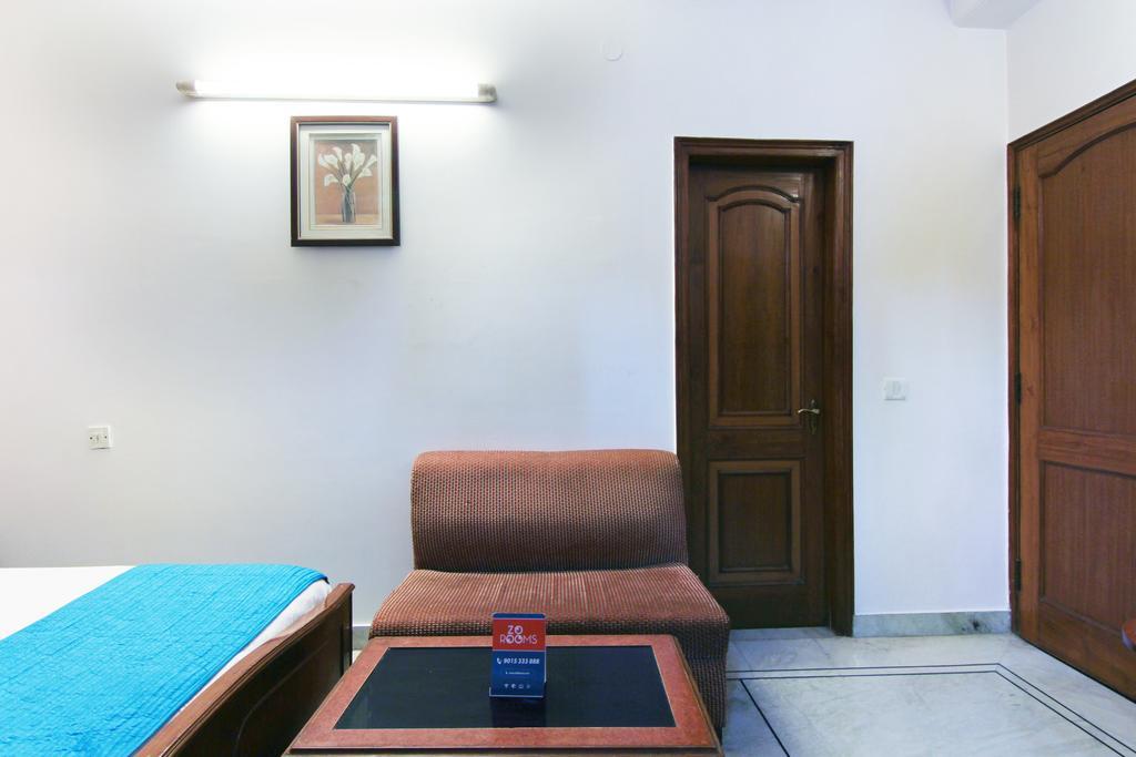 Hotel Rahul Palace Új-Delhi Kültér fotó