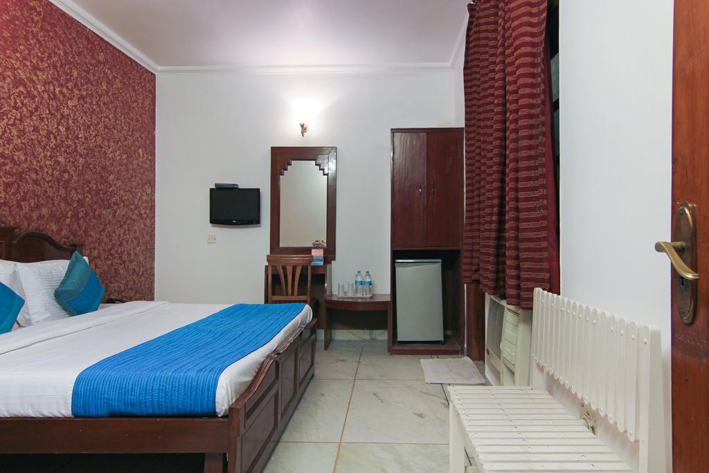 Hotel Rahul Palace Új-Delhi Szoba fotó