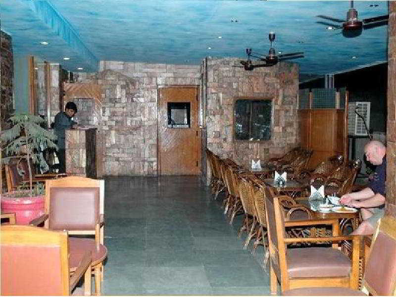 Hotel Rahul Palace Új-Delhi Étterem fotó